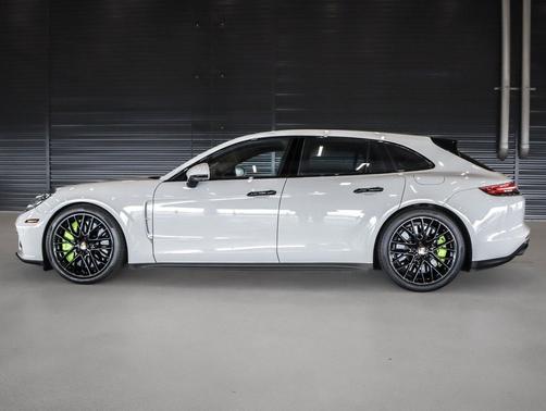 Chalk 2018 Porsche Panamera Turbo