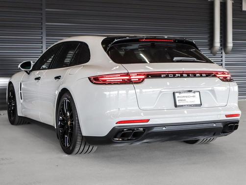 Chalk 2018 Porsche Panamera Turbo