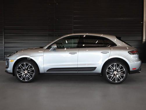 2023 Porsche Macan AWD