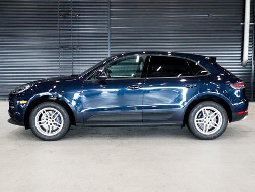 2021 Porsche Macan Base