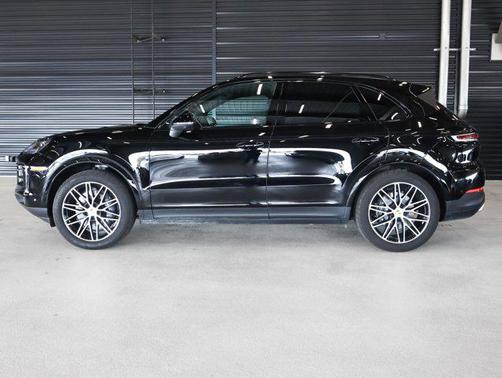 2024 Porsche Cayenne AWD