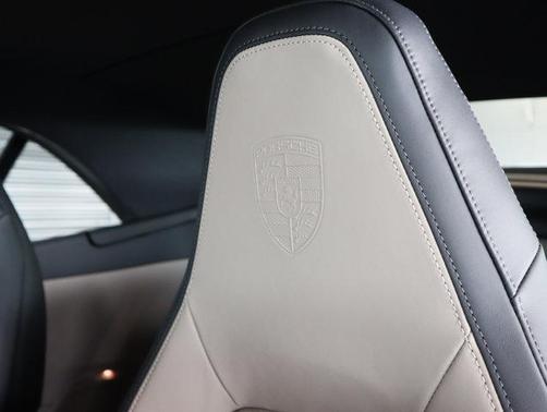 2026 Porsche 911 Carrera