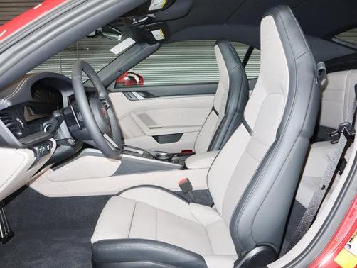 2026 Porsche 911 Carrera