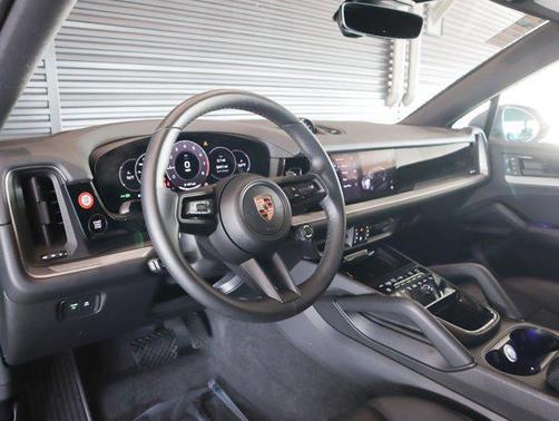 2025 Porsche Cayenne Cayenne