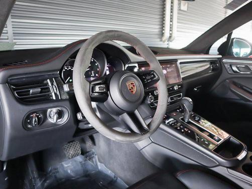 2023 Porsche Macan GTS