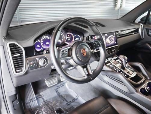 2022 Porsche Cayenne S