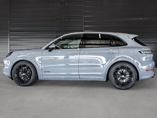 2026 Porsche Cayenne GTS