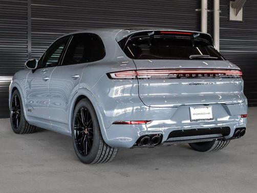 2026 Porsche Cayenne GTS