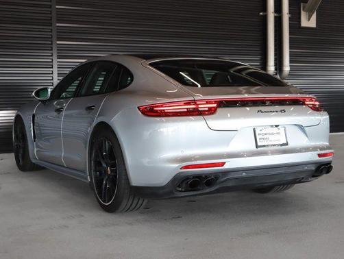 2020 Porsche Panamera 4S