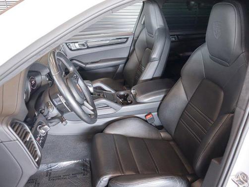 2023 Porsche Cayenne Turbo GT