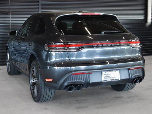 2024 Porsche Macan T