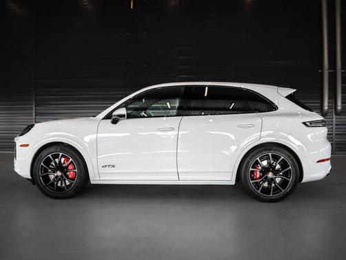 2026 Porsche Cayenne GTS