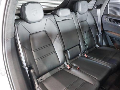 2026 Porsche Cayenne GTS