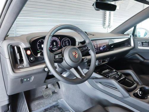 2025 Porsche Cayenne Cayenne E-Hybrid