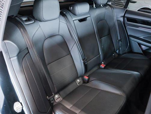 2025 Porsche Macan 4S