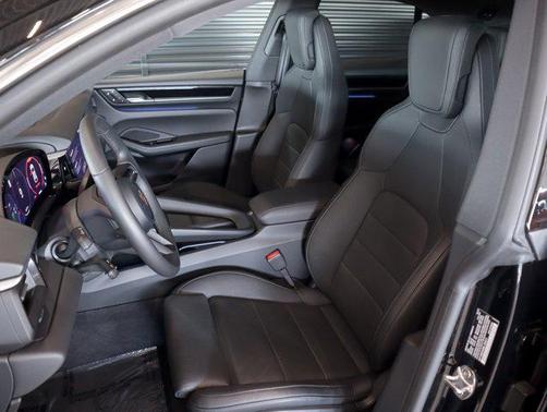 2025 Porsche Macan 4S