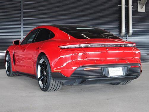 2024 Porsche Taycan GTS