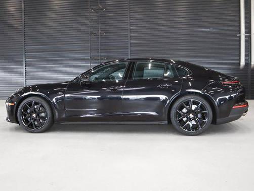 2026 Porsche Panamera 4 dr