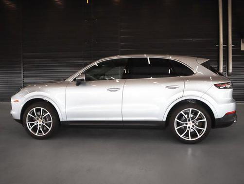 2023 Porsche Cayenne AWD