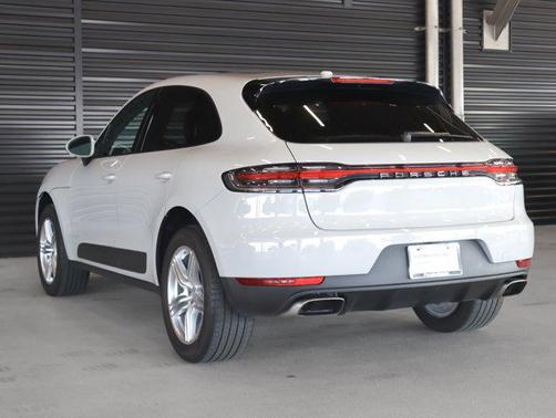 2021 Porsche Macan Base
