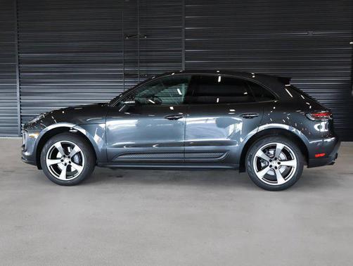 Volcano Gry 2025 Porsche Macan Macan
