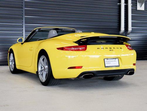 2015 Porsche 911 Carrera