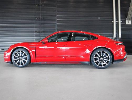 2020 Porsche Taycan Turbo
