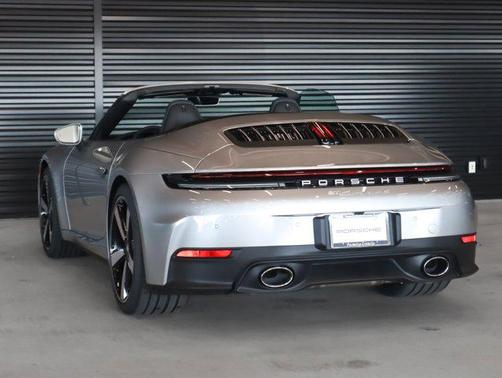 2026 Porsche 911 Carrera 4S Cabriolet