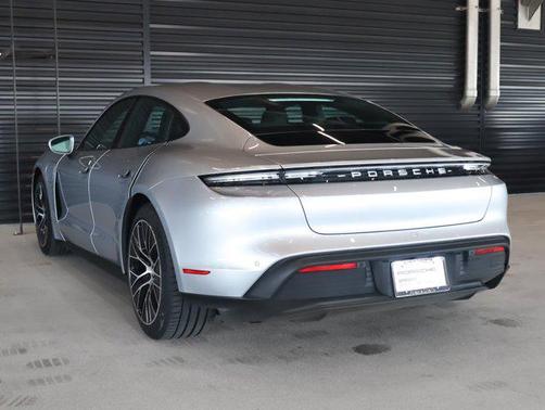 2024 Porsche Taycan RWD