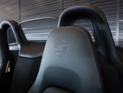 2022 Porsche 718 Boxster S