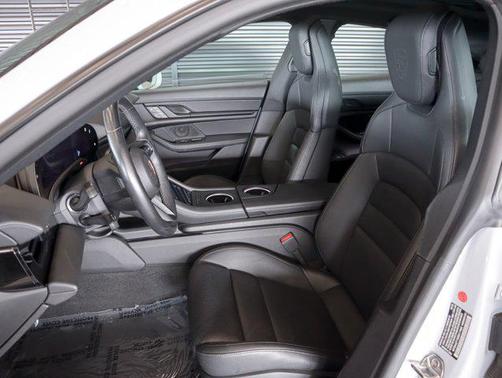 2024 Porsche Taycan RWD