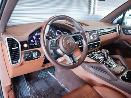 2023 Porsche Cayenne Cayenne