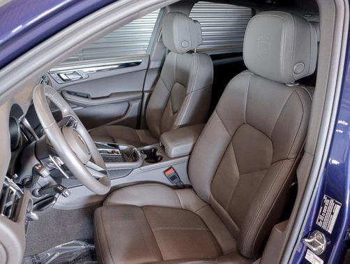 2024 Porsche Macan AWD