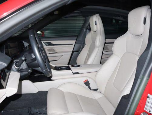 2022 Porsche Taycan RWD