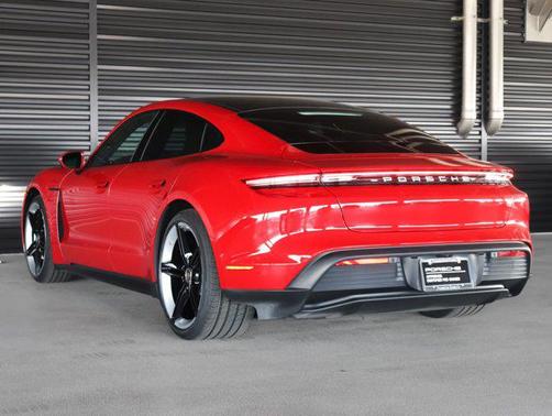 2022 Porsche Taycan RWD