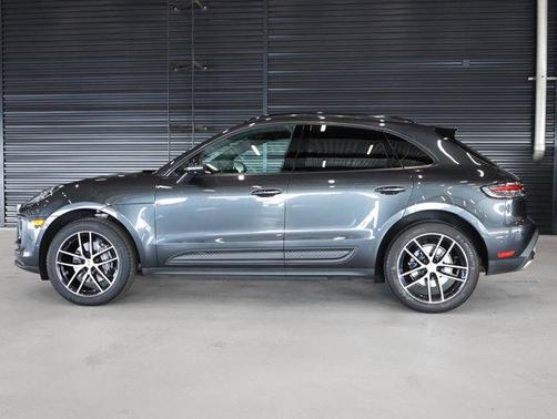 2023 Porsche Macan AWD