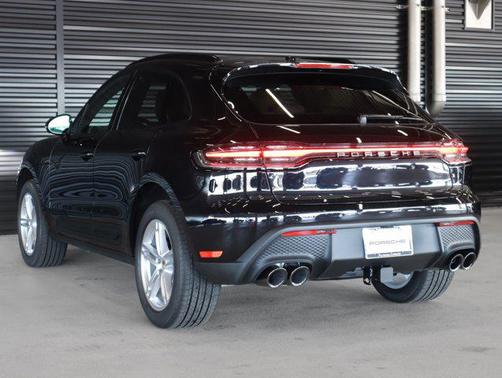 2026 Porsche Macan AWD