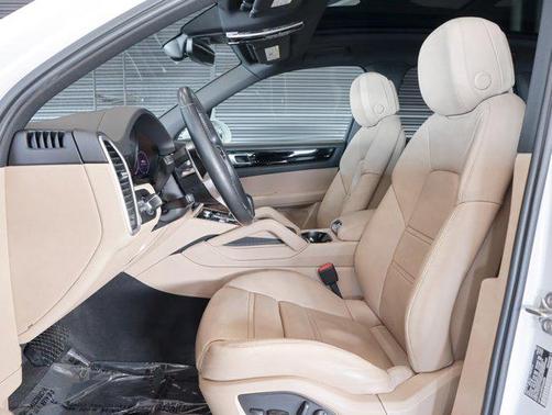 2023 Porsche Cayenne Cayenne
