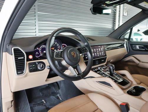 2023 Porsche Cayenne Cayenne