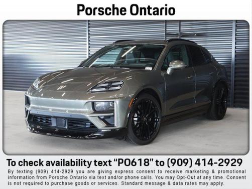 Aventurine Green Metallic 2025 Porsche Macan Macan Electric Turbo