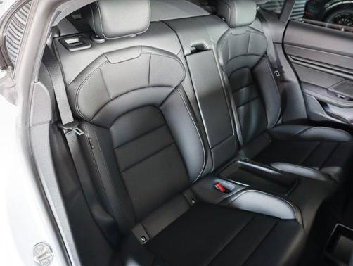 2024 Porsche Taycan RWD