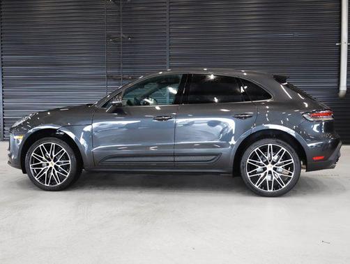 2026 Porsche Macan AWD