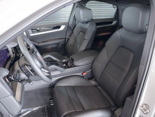 Chalk 2026 Porsche Cayenne Cayenne