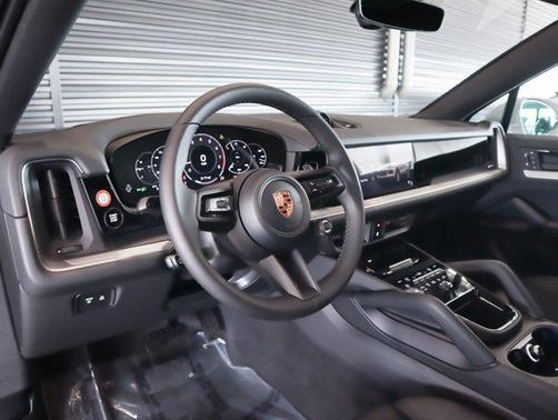 Chalk 2026 Porsche Cayenne Cayenne