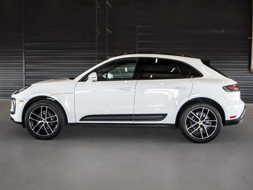 2024 Porsche Macan AWD
