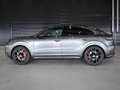 2026 Porsche Cayenne GTS
