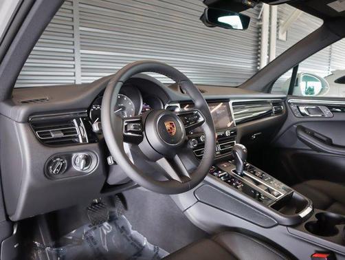 Chalk 2026 Porsche Macan Macan