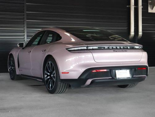 2021 Porsche Taycan Turbo