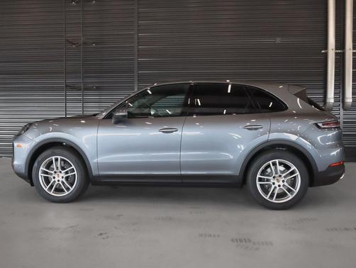 Vanadium Grey Metallic 2026 Porsche Cayenne Cayenne