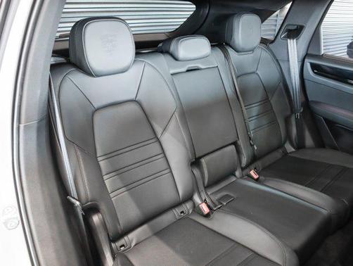 2023 Porsche Cayenne Cayenne